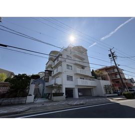 自由ヶ丘駅より徒歩12分 2階 築39年の賃貸物件
