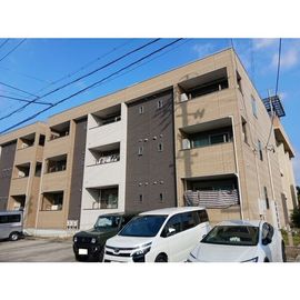 荒子駅より徒歩15分 築14年9ヶ月 3階建の賃貸物件