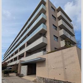 植田駅より徒歩6分 築12年9ヶ月 6階建の賃貸物件