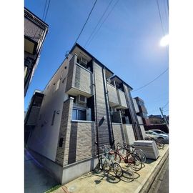 志賀本通駅より徒歩10分 築8年8ヶ月 2階建の賃貸物件