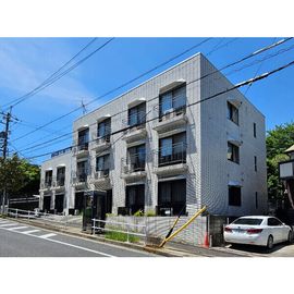 塩釜口駅より徒歩11分 築37年8ヶ月 3階建の賃貸物件