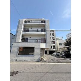いりなか駅より徒歩2分 3階 築53年2ヶ月の賃貸物件
