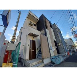 桜山駅より徒歩11分 築10年4ヶ月 2階建の賃貸物件