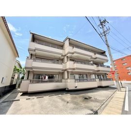 シャンポール高畑 3階 築39年4ヶ月の賃貸物件