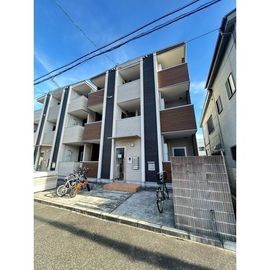 尾頭橋駅より徒歩9分 築8年 3階建の賃貸物件