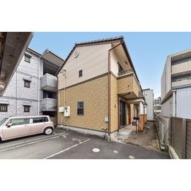 浅間町駅より徒歩10分 築18年8ヶ月 2階建の賃貸物件