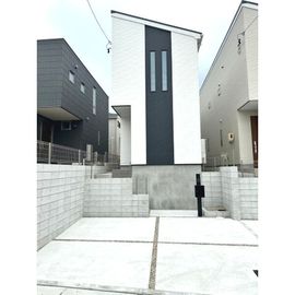 本郷駅より徒歩12分 築3年5ヶ月 2階建の賃貸物件