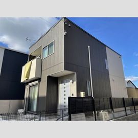 庄内緑地公園駅より徒歩11分 築7年10ヶ月 2階建の賃貸物件