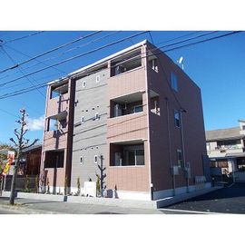 神領駅より徒歩10分 築13年9ヶ月 3階建の賃貸物件