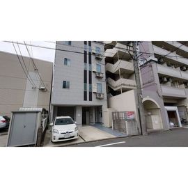 岩塚駅より徒歩3分 3階 築8年の賃貸物件