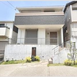野並駅より徒歩13分 築4年5ヶ月 2階建の賃貸物件