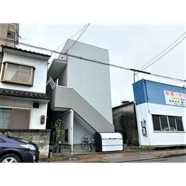 高畑駅より徒歩14分 1階 築10年4ヶ月の賃貸物件