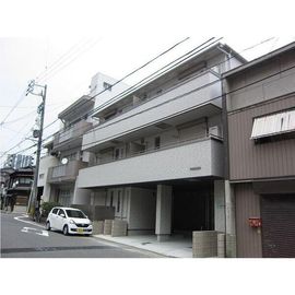 浅間町駅より徒歩6分 1階 築9年7ヶ月の賃貸物件
