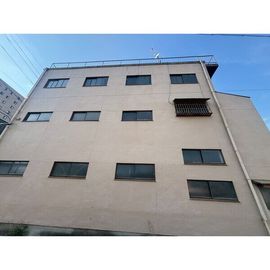 堀田駅より徒歩7分 築57年9ヶ月 3階建の賃貸物件
