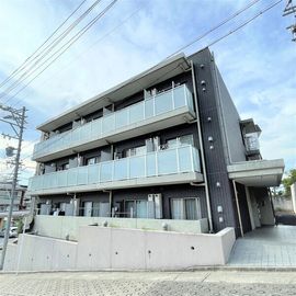 名古屋大学駅より徒歩13分 築12年7ヶ月 3階建の賃貸物件