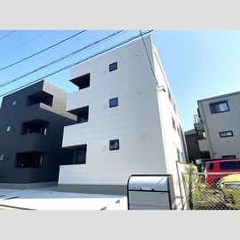 荒子駅より徒歩6分 築1年1ヶ月 3階建の賃貸物件