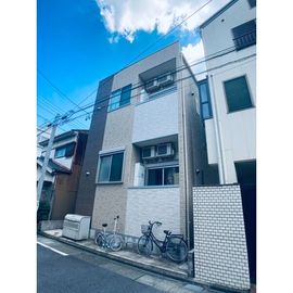シャイニングレイ 1階 築10年2ヶ月の賃貸物件
