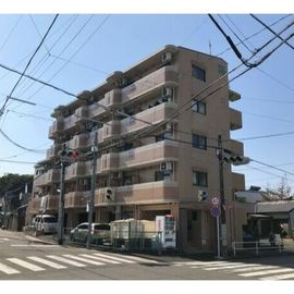 ドール津賀田 5階 築31年8ヶ月の賃貸物件