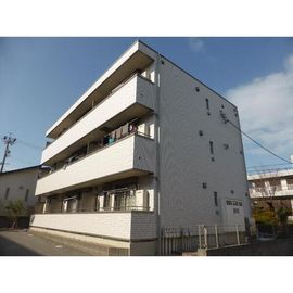 ラシーネグラン 1階 築8年7ヶ月の賃貸物件