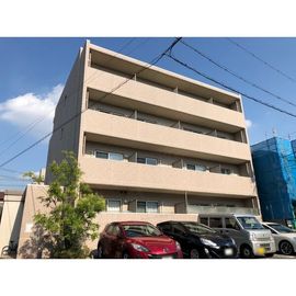 ラフィーネ大島 3階 築18年4ヶ月の賃貸物件