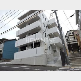 石橋駅より徒歩8分 築10年10ヶ月 4階建の賃貸物件
