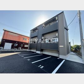 幸駅より徒歩8分 1階 築1年の賃貸物件