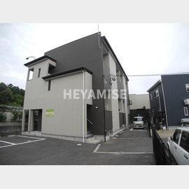 諏訪駅より徒歩20分 1階 築7年7ヶ月の賃貸物件