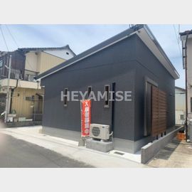 愛野駅より徒歩5分 築2年7ヶ月 1階建の賃貸物件