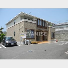 諏訪駅より徒歩17分 1階 築10年8ヶ月の賃貸物件