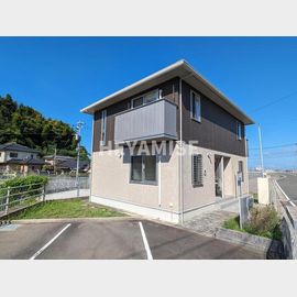 諏訪駅より徒歩15分 築8年10ヶ月 2階建の賃貸物件