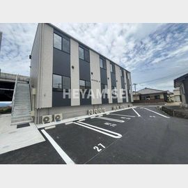 森山駅より徒歩4分 築1年7ヶ月 2階建の賃貸物件