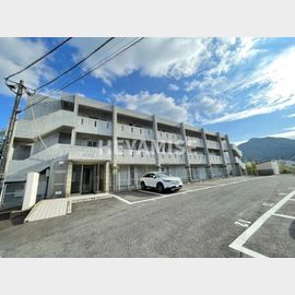 道ノ尾駅より徒歩26分 築19年11ヶ月 3階建の賃貸物件