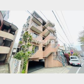 住吉駅より徒歩7分 築31年7ヶ月 5階建の賃貸物件