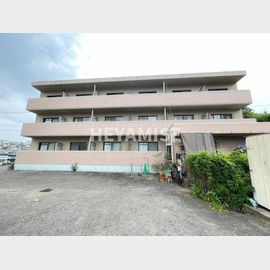 長崎大学駅より徒歩7分 築28年8ヶ月 3階建の賃貸物件