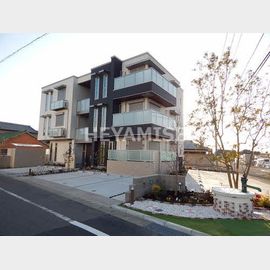 竹松駅より徒歩12分 築4年10ヶ月 3階建の賃貸物件