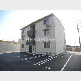 大村駅より徒歩16分 1階 築4年の賃貸物件