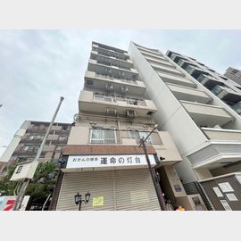 新大阪駅より徒歩5分 築50年7ヶ月 7階建の賃貸物件