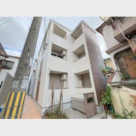 瑞光四丁目駅より徒歩8分 築4年8ヶ月 3階建の賃貸物件