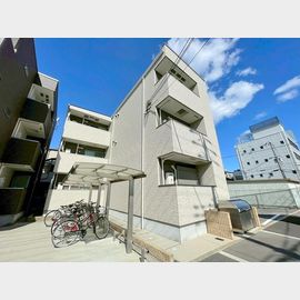 神崎川駅より徒歩9分 築4年11ヶ月 3階建の賃貸物件