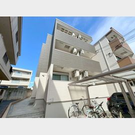 下新庄駅より徒歩4分 3階 築3年9ヶ月の賃貸物件