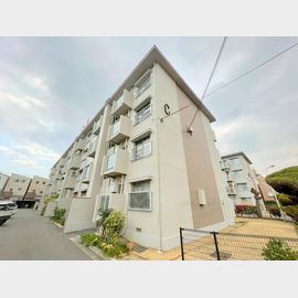 下新庄駅より徒歩7分 築40年3ヶ月 4階建の賃貸物件