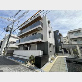 FlourichI 3階 築2年の賃貸物件