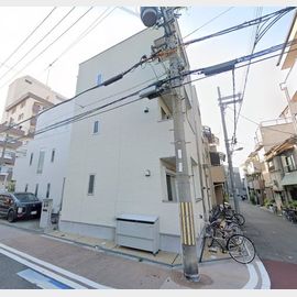 上新庄駅より徒歩8分 築5年5ヶ月 3階建の賃貸物件