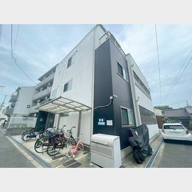 東淀川駅より徒歩7分 築12年10ヶ月 3階建の賃貸物件