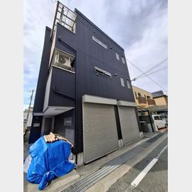 西宮駅より徒歩18分 築7年9ヶ月 3階建の賃貸物件
