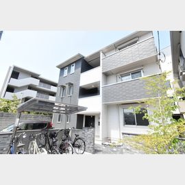 西宮駅より徒歩4分 築2年4ヶ月 3階建の賃貸物件