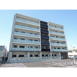 LunaGrande 5階 築8年7ヶ月の賃貸物件