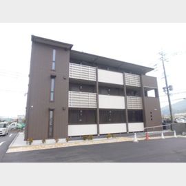 筑後吉井駅より徒歩30分 築5年9ヶ月 3階建の賃貸物件