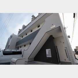 鳥栖駅より徒歩9分 築5年11ヶ月 2階建の賃貸物件