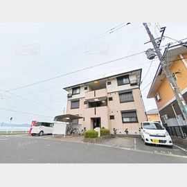 宮の陣駅より徒歩22分 3階 築27年5ヶ月の賃貸物件